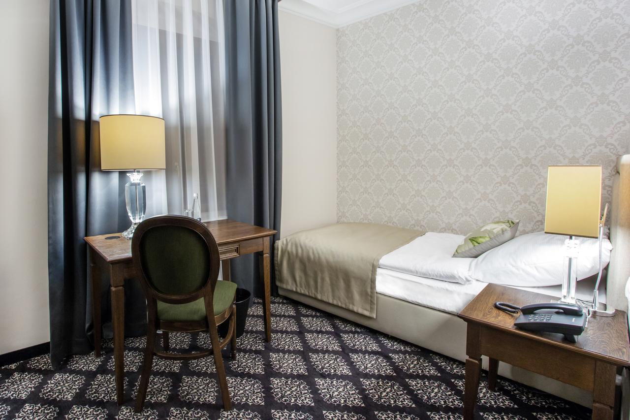 Hg Hotel Toszek Εξωτερικό φωτογραφία