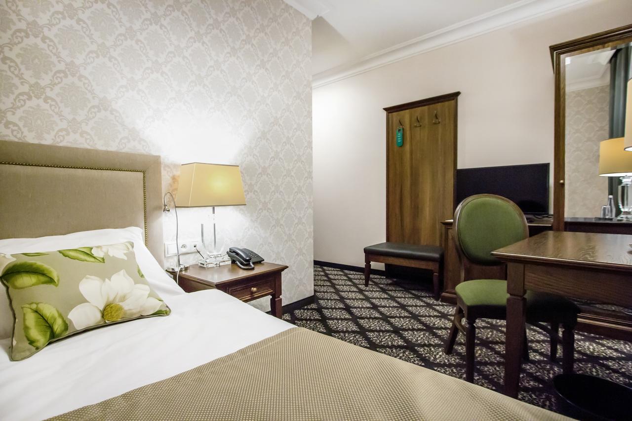 Hg Hotel Toszek Εξωτερικό φωτογραφία