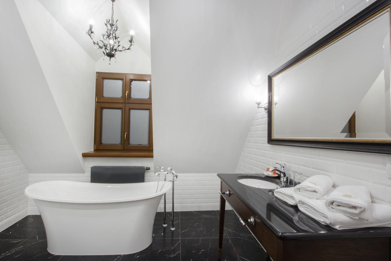 Hg Hotel Toszek Εξωτερικό φωτογραφία