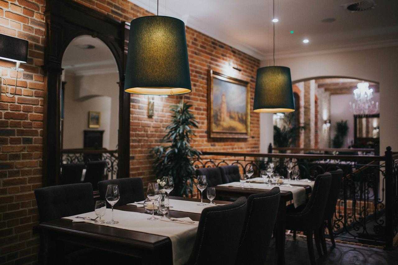Hg Hotel Toszek Εξωτερικό φωτογραφία
